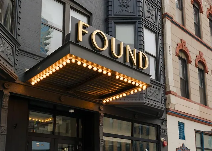 Found Hotel Chicago River North