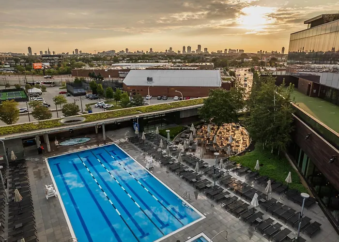 The Hotel & Athletic Club At Midtown Chicago