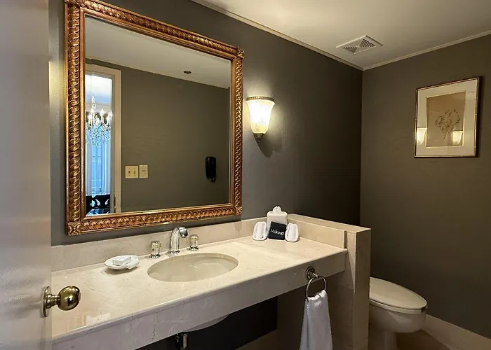 The Whitehall Hotel - BW Premier Collection Chicago