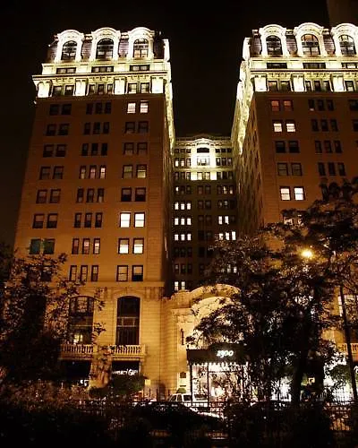 The Belden-Stratford Chicago