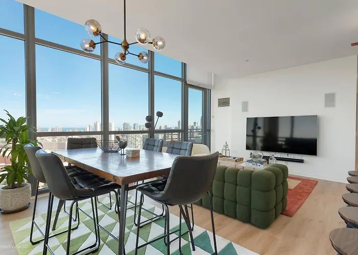 K2 Sky High Apartments With Stunning Chicago Views In West Loop